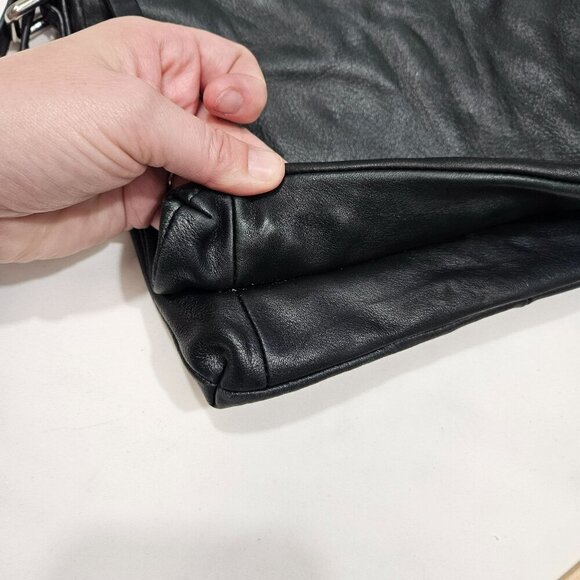 Margot Neutral Classic Staple Black‎ Leather Crossbody Bag Timeless minimalist - Picture 3 of 8